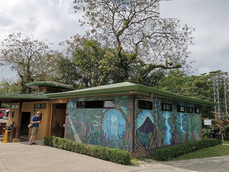 国内国外那些厕所刘远作品