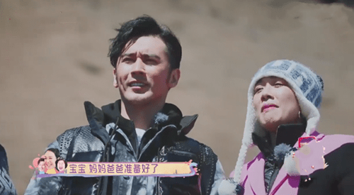 50岁钟丽缇疑怀四胎?小腹微凸不见腰,曾去普陀山求子