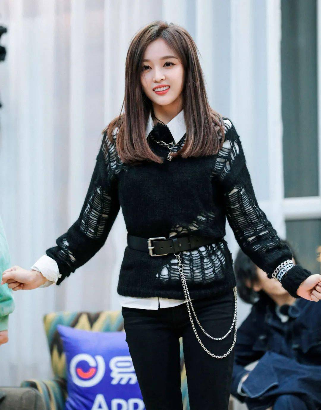 为啥吴宣仪漂亮身材又好却那么土