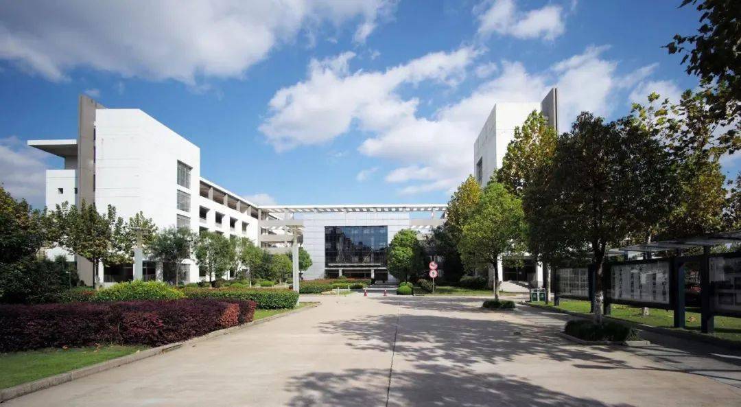 燃清华北大专门给如皋这所中学发来喜报