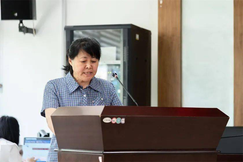 作者李奎福,朗诵张淑霞--《百年大党创造辉煌》市