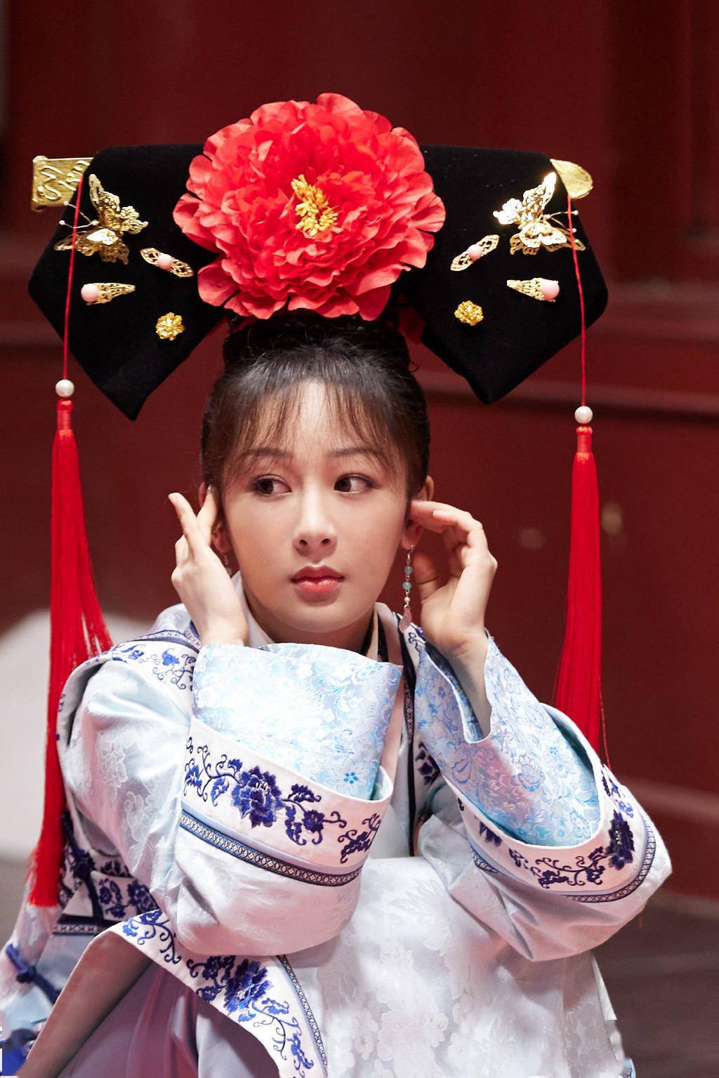 《萌探探探案》杨紫化身清朝格格 机智紫紫v用滴水不漏的逻辑扭转局面