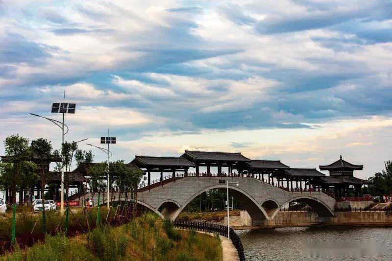 题西安市鄠邑区天桥湖楹联文图/李景宁 宋永茂