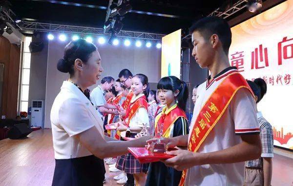 惠安第一中学初二(6)班陈睿尹 惠安广海中学初二(6)班张尔雅 惠安县
