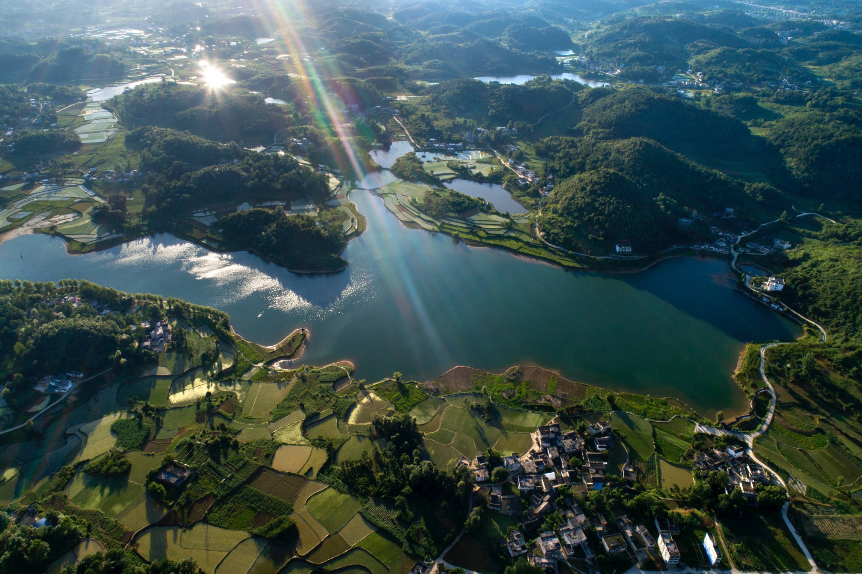 贵州黔西:乌蒙腹地新画卷