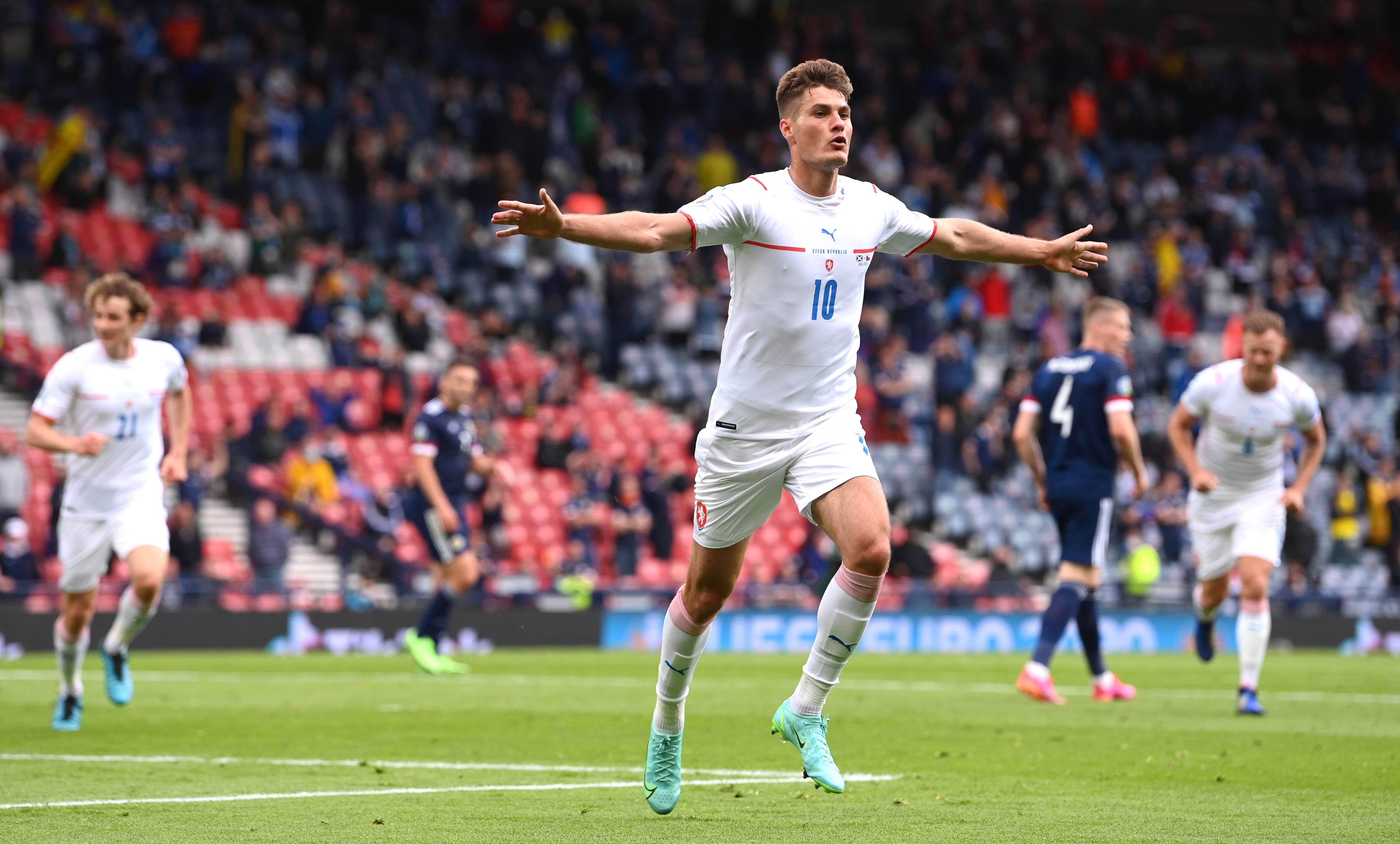 足球欧锦赛捷克胜苏格兰