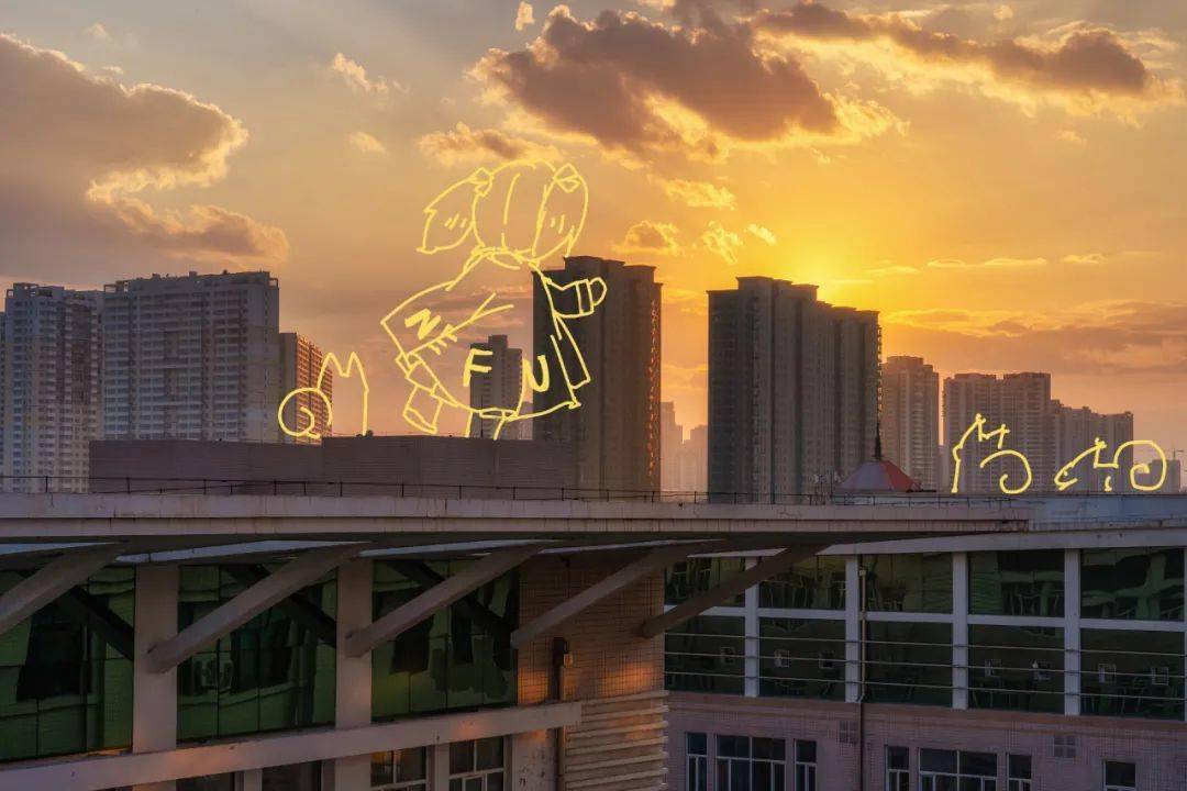 什么我进入了天空的二次元世界