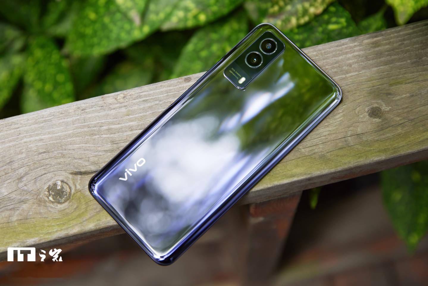 it之家开箱vivoy53s手机图赏5000mah电池6400万双摄