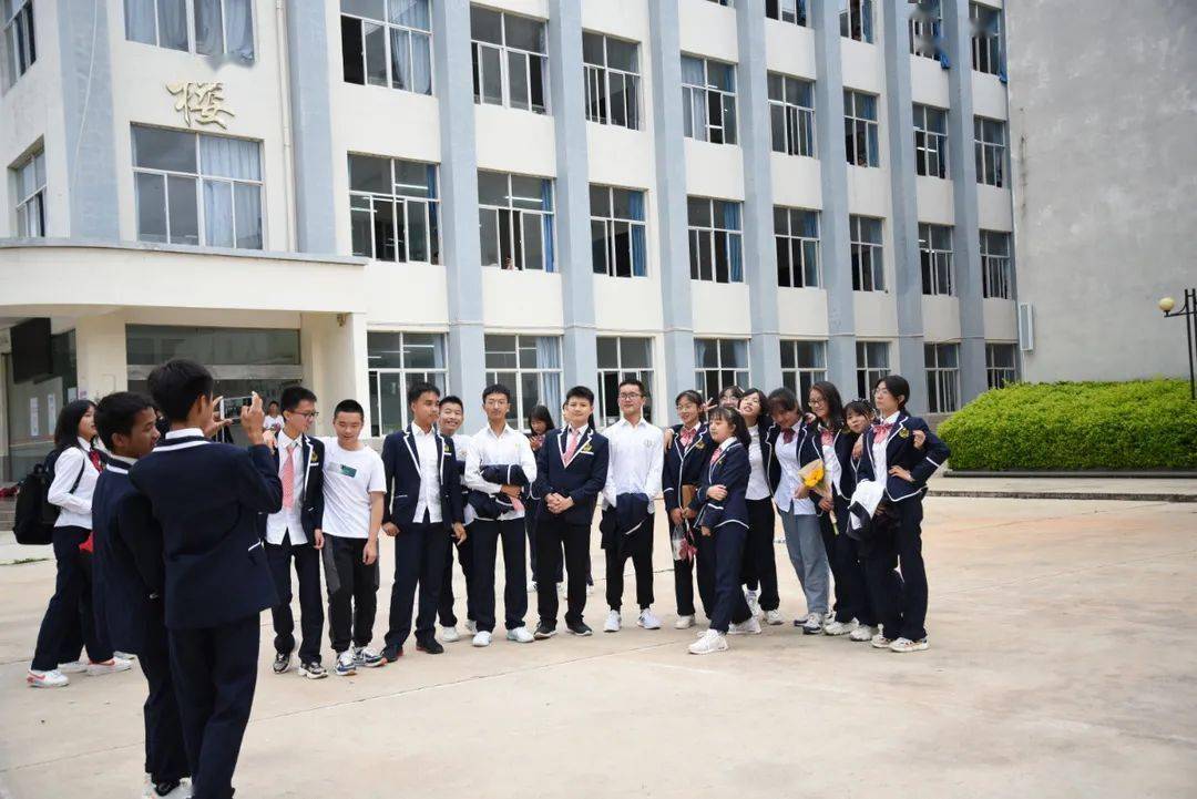 毕业季 | 中考进行时 ~中考加油,静候佳音_石屏县