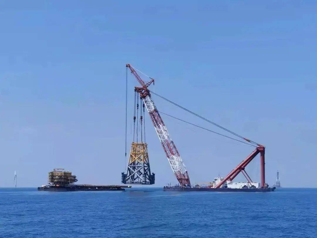 海上吊装 | 3500吨!目前亚洲最高最重的海上风电导管架安装成功_施工