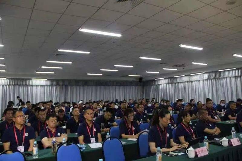 跨栏项目在我国一直是传统优势项目,历史上曾涌现出李彤,刘翔,史冬鹏