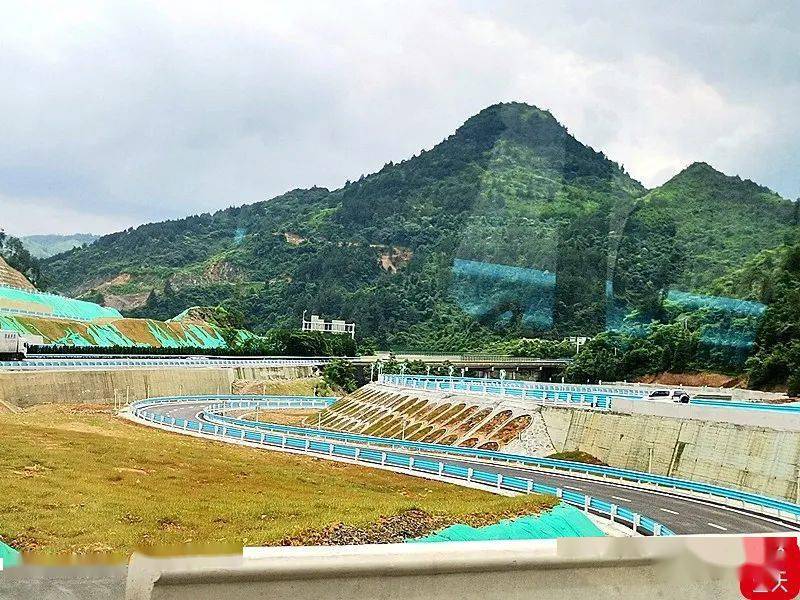 今天杭瑞高速铜仁西互通正式开通