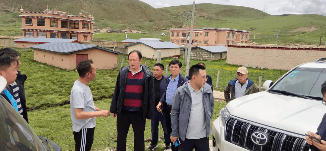国家卫健委调研理塘县鼠疫防控工作