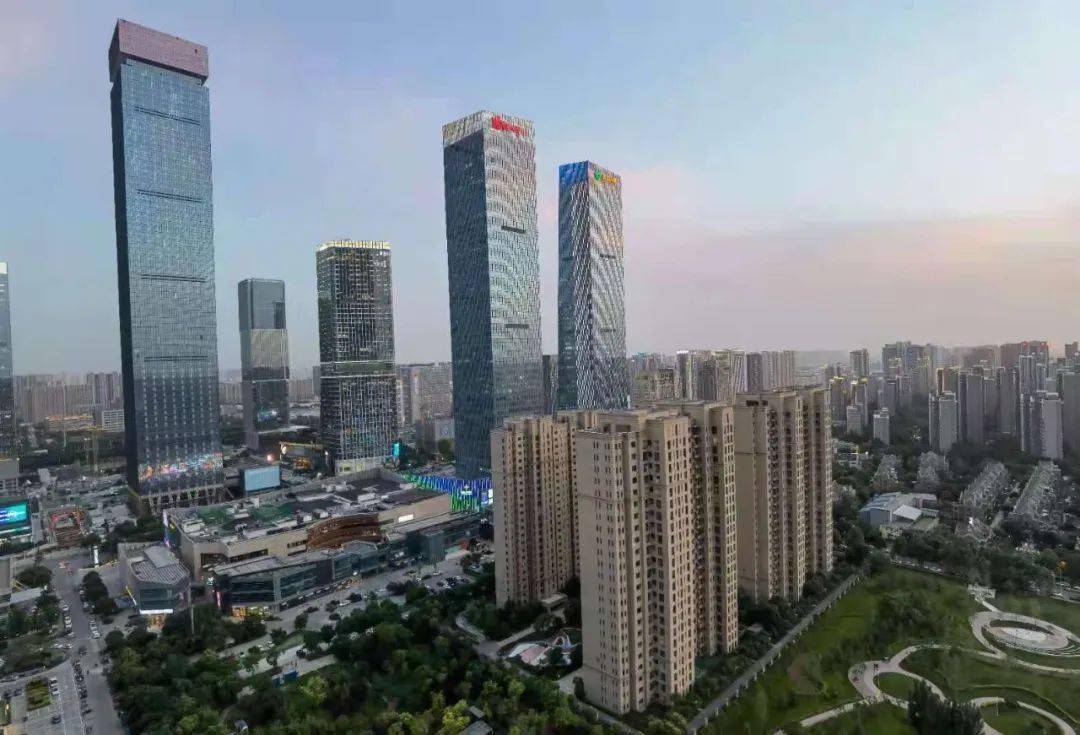 港务区万人摇千人摇频出绿地国港新里城为何遇冷