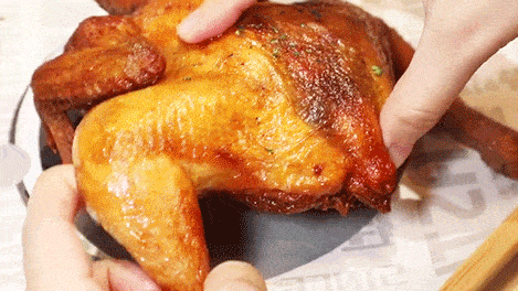 分明的鸡肉这实在是让人幸福的感觉藤椒鸡腿中国汉堡新鲜出炉的汉堡