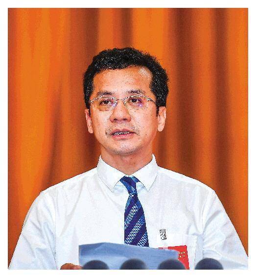 政协委员宁志发言用劳模精神劳动精神工匠精神影响和带动全社会,已