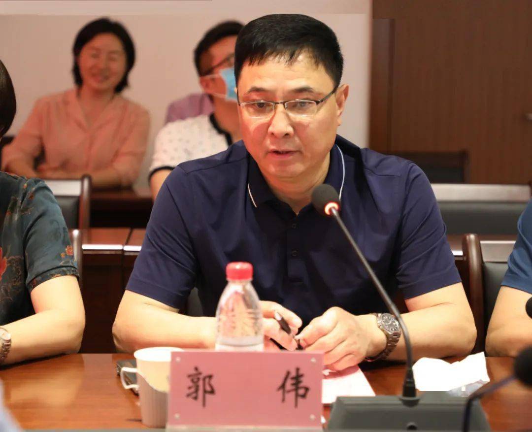 市卫健委副主任樊新生,疾控科科长曾保栓,南阳市第一人民医院院长马磊