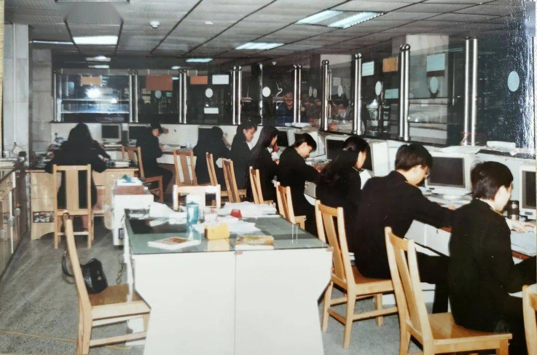 90年代办公室照片图片