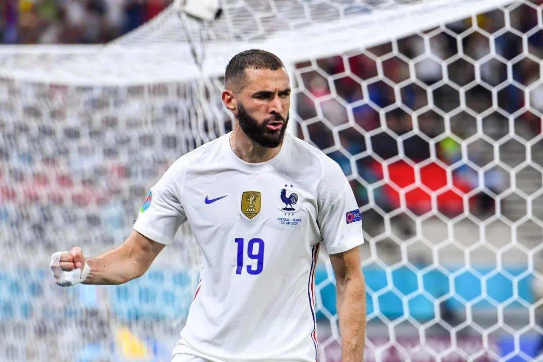 所谓人生,何处不相逢?_本泽马