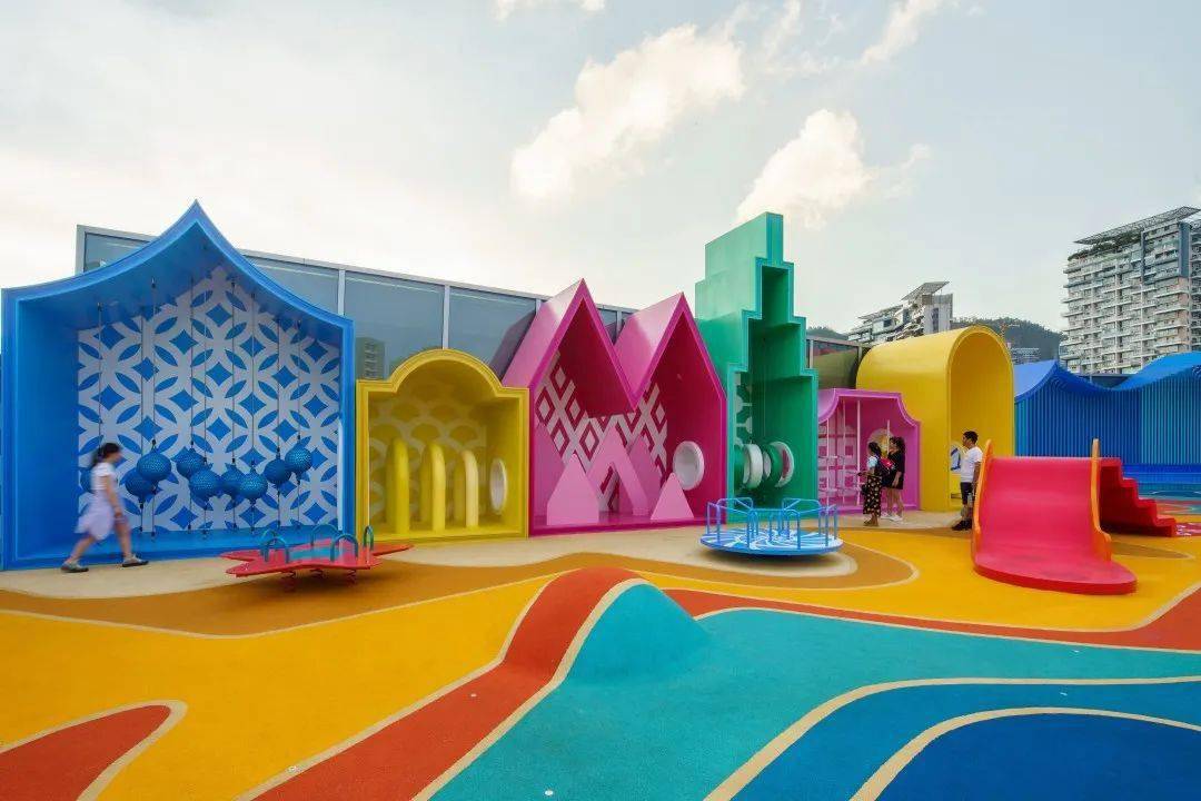 今天遛娃去这里 在屋顶的游乐园 你来过吗?