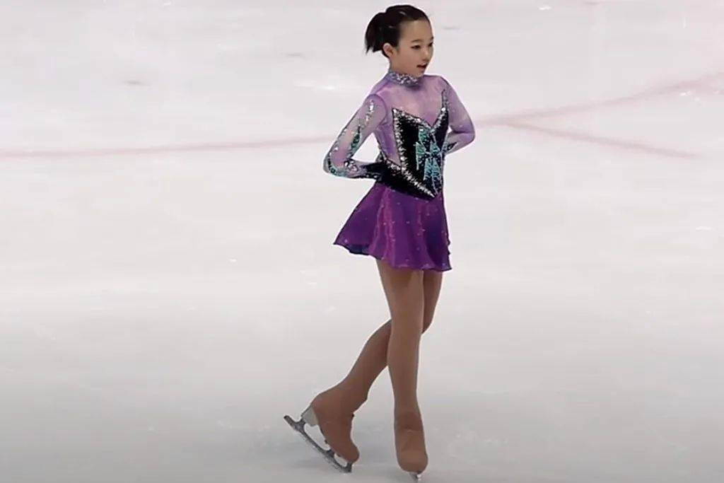 "直到初中为止,郑知晓还