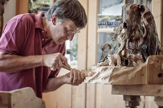 叹为观止意大利木雕艺术家demetz