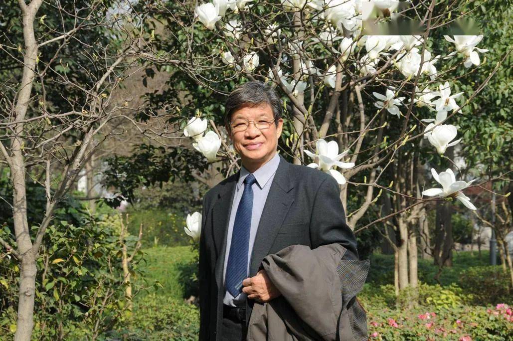 讲座预告如何提升语文阅读能力特级教师黄玉峰开讲