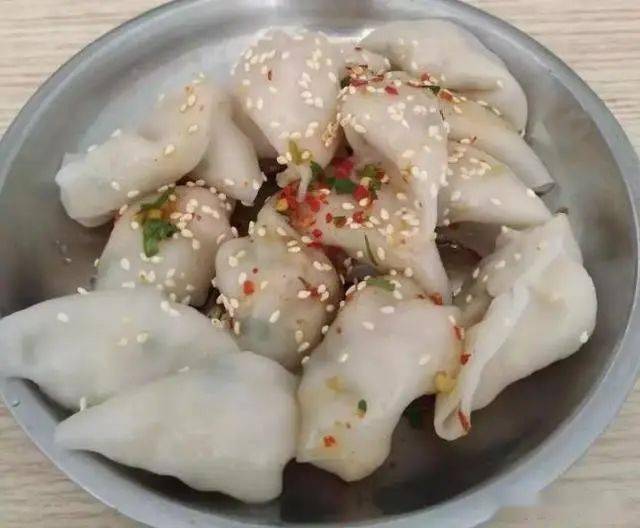 广东的东陂水角糍皮软脆滑嫩清香爽口尝过的人都念念不忘