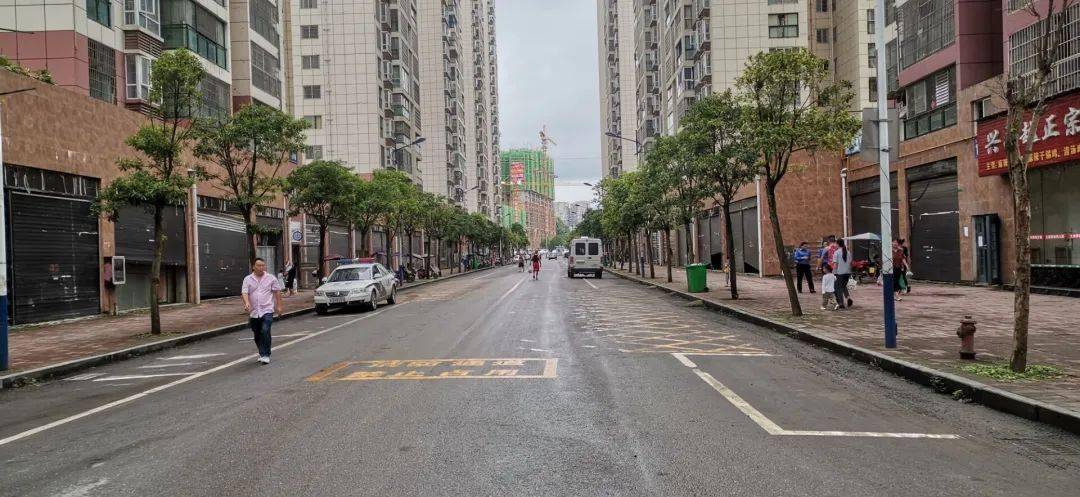 六枝瓦窑小区告别脏乱差喜迎洁净美