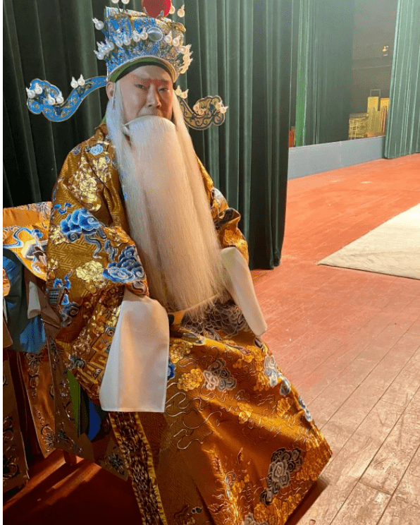 郭德纲想要的那个蟒袍到底有多贵