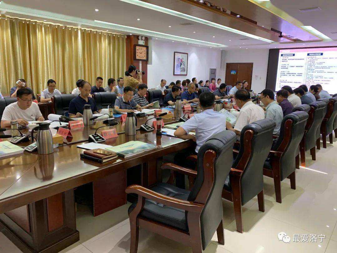 宣传部长郭秋香,县人大常委会党组副书记,副主任常京汉,副县长李成