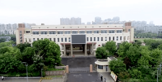 京华梅岭中学施教区图片