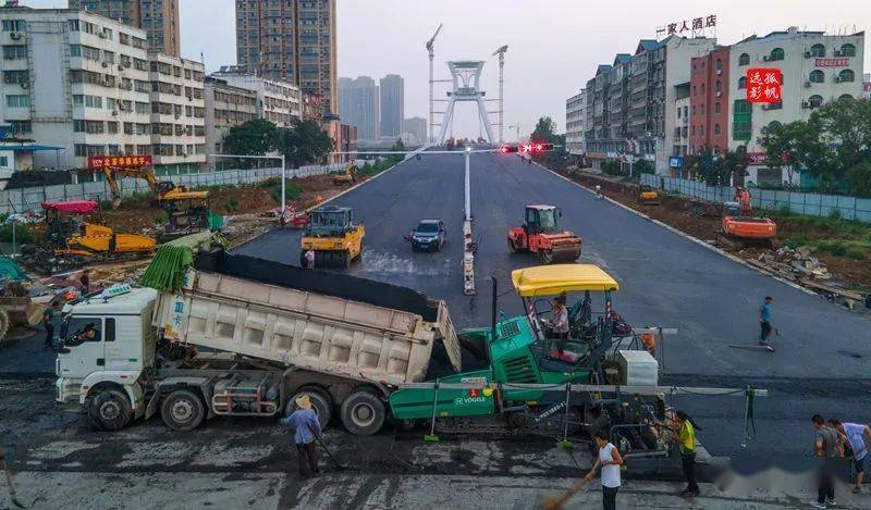 邓州市区又一断头路通车穰城路大桥通车后连通湍北直达南二环