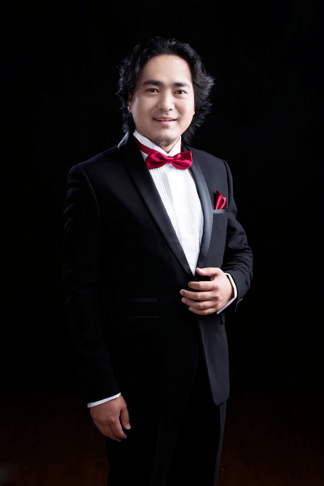 从我县走出的青年男高音独唱演员,央视cctv100秒冠军"披萨哥"张德亮