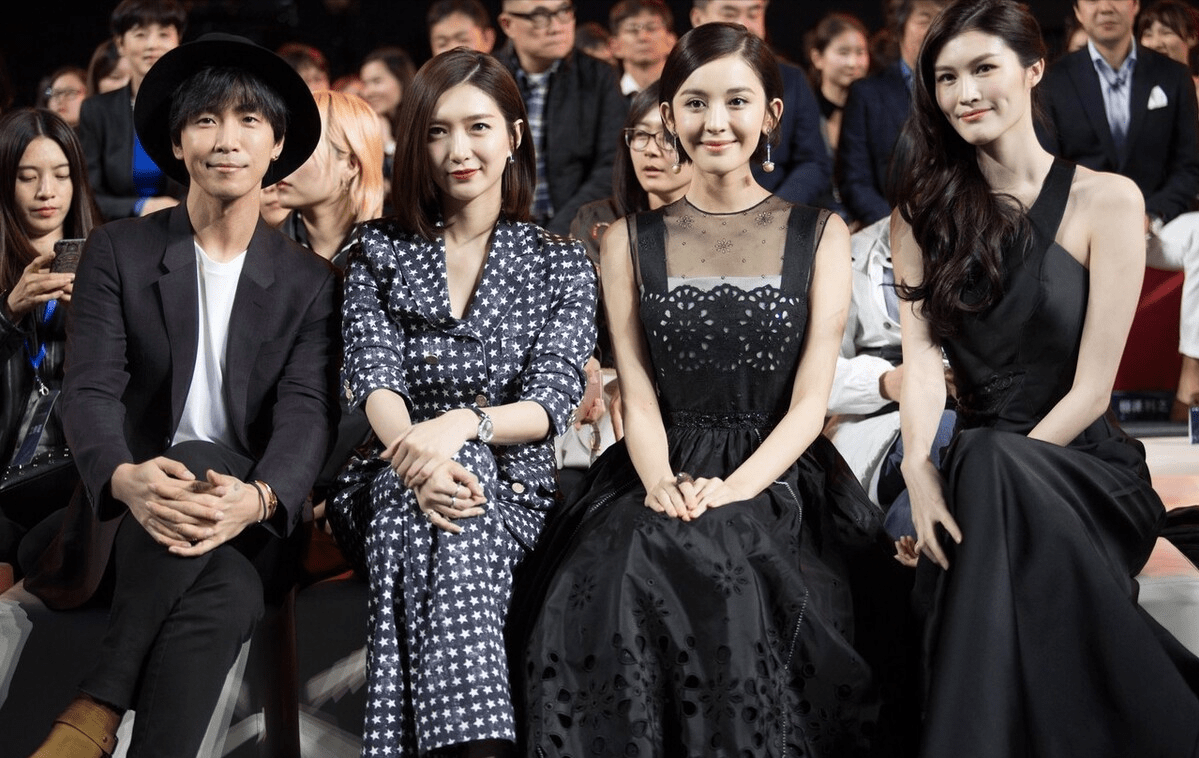 同穿黑色江疏影帅气,古力娜扎淑女,何穗温柔有女人味真挺养眼