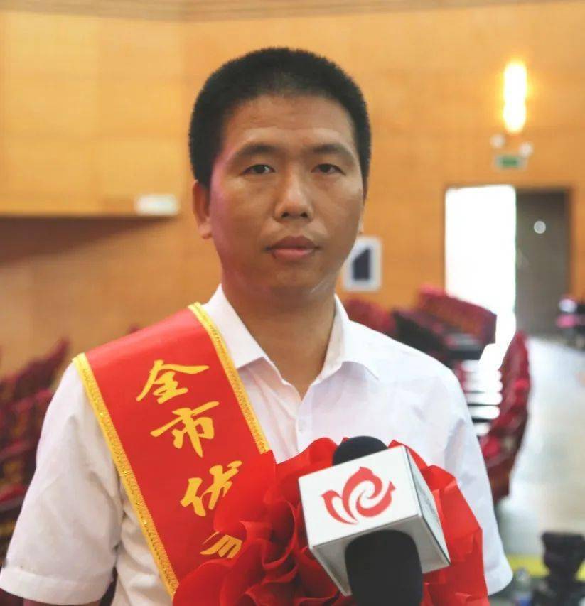 【夫子河镇党委副书记 优秀党务工作者代表 鄂敏东】党务工作者是党