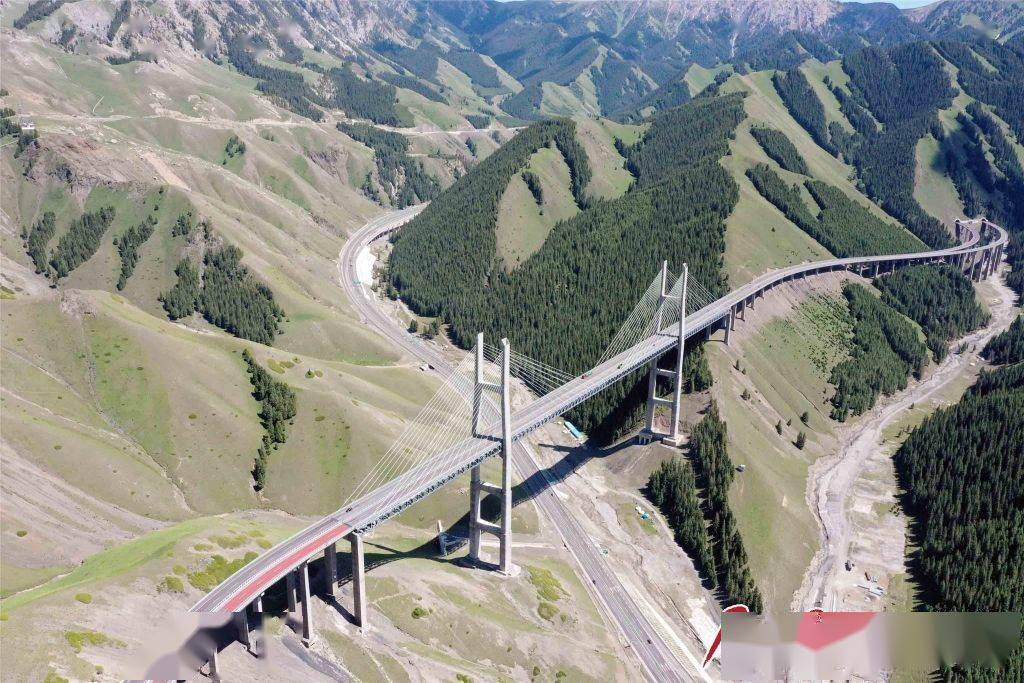 准备沿着连霍高速前往新疆生产建设兵团第四师可克达拉市