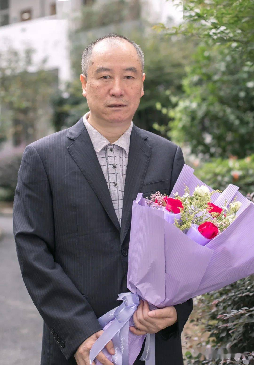 化学:王海生2003年毕业于安徽师范大学化学与材料科学学院,2018至今在