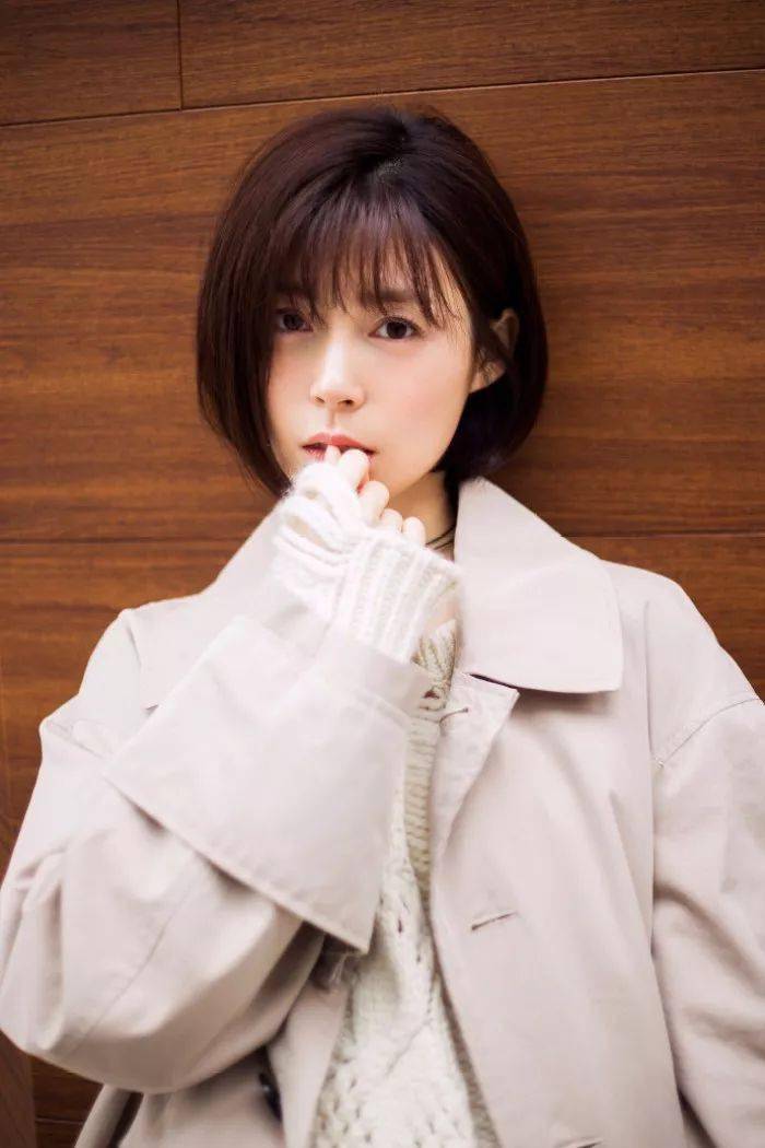 扎不起来的短发怎么办这样弄让你美得不像话
