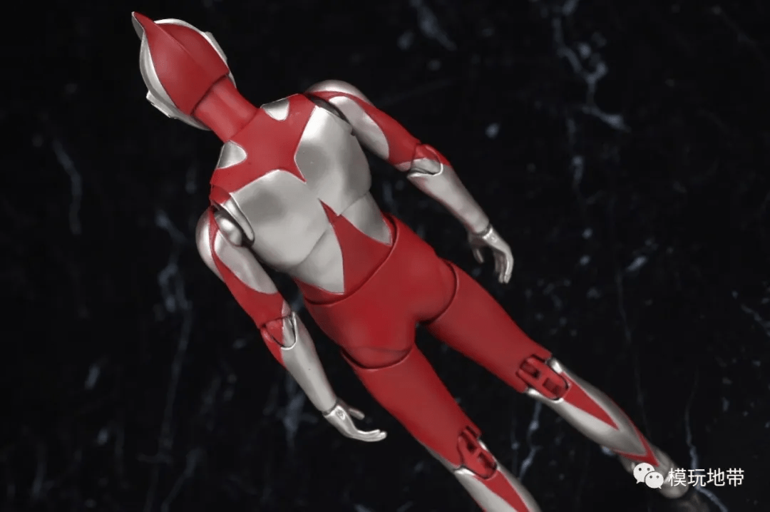 模玩测评:11区 shf 新奥特曼 评测_宅君