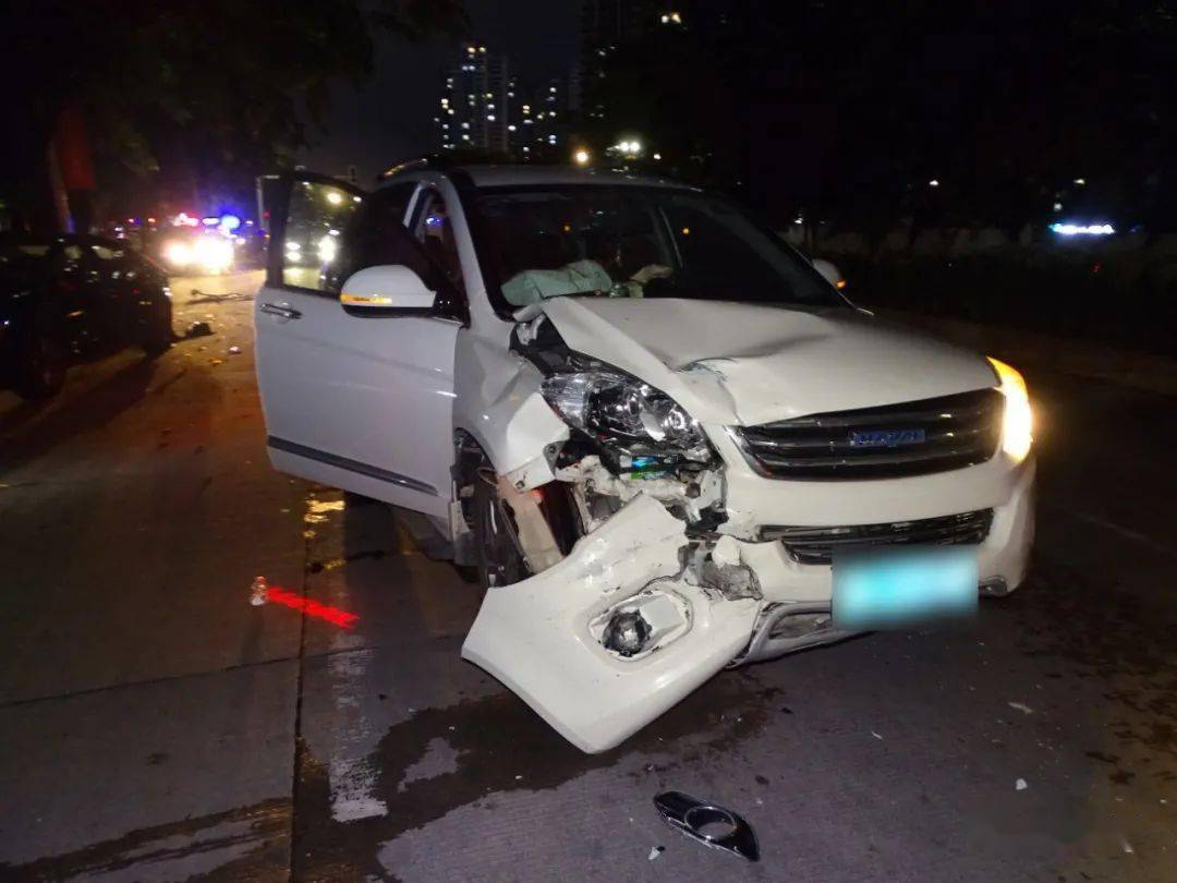 经调查,当晚唐某吃饭时喝了酒,从丰泰小区往沙河路方向行驶,途经赤岗