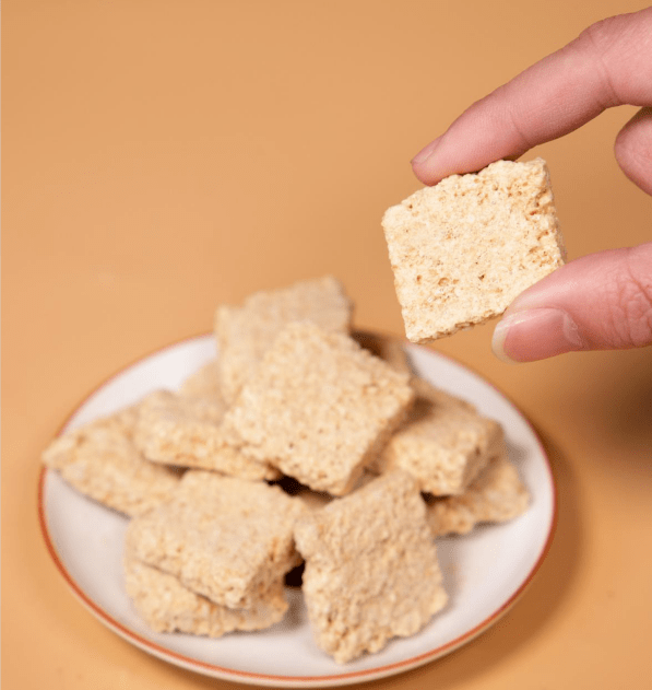 传统美食▎小米琼锅糖老手艺人耗时48小时精心制作用料十足满嘴余香