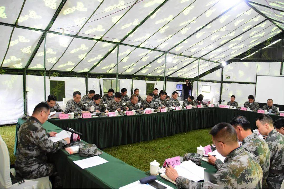 一个主题报告县党史办工作人员为全体学员讲述沙窝会议历史.