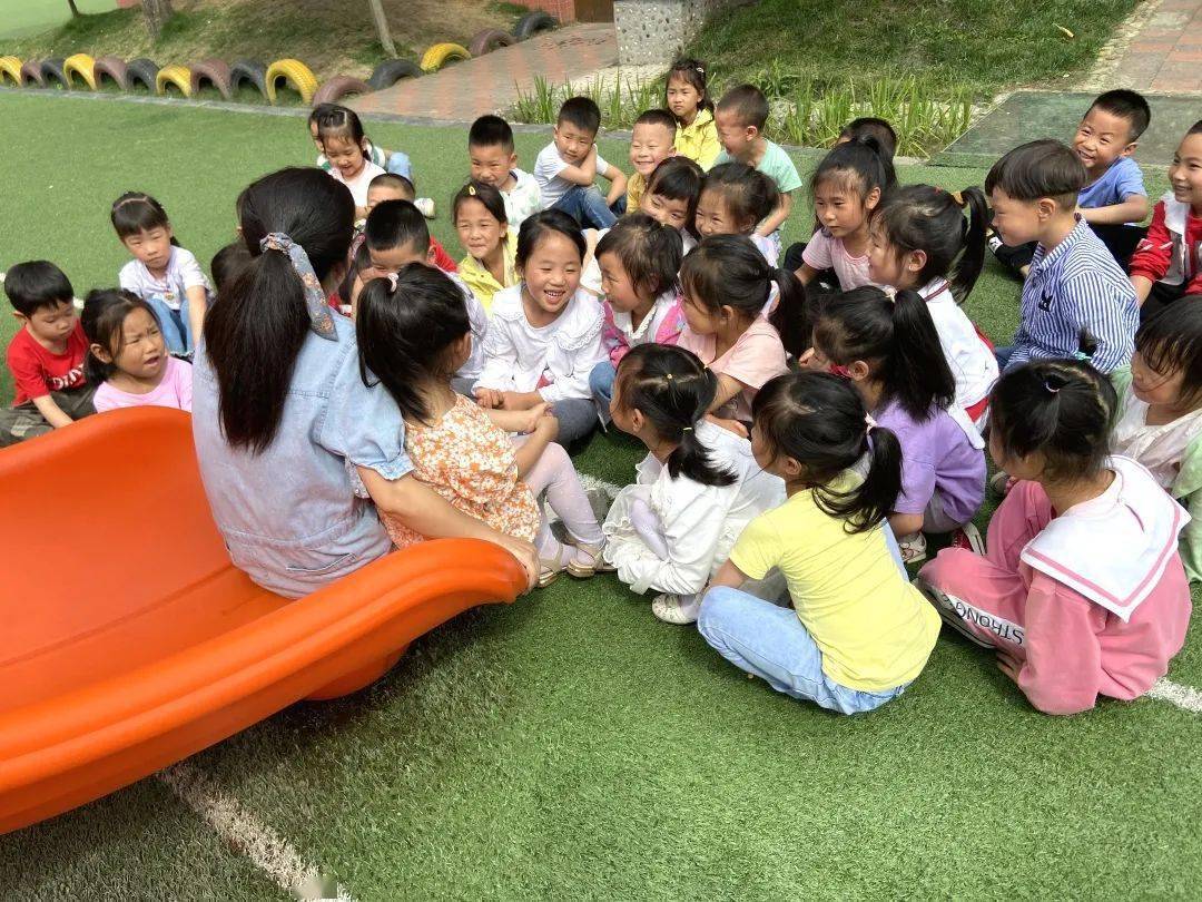 小汪|“学前教育砥砺十年” | 用心保育 满获幸福