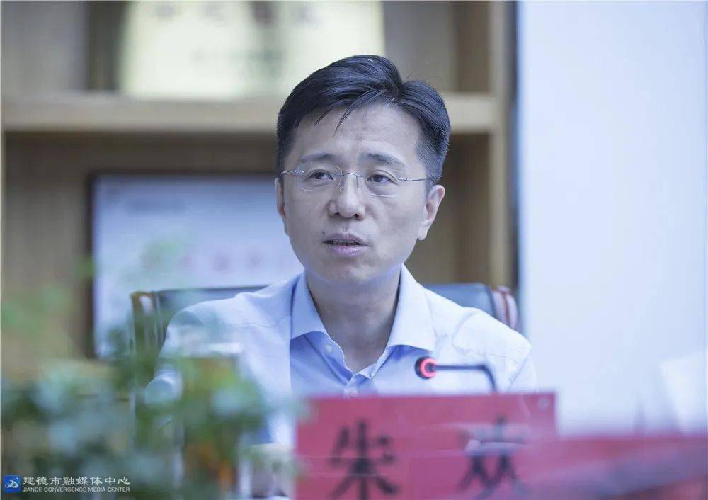 吹响项目建设和招商引资冲锋号!