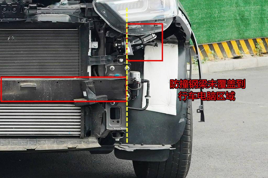 瑞虎8 plus拆解(3)机舱/翼子板:隔音隔热得当 设计存在隐患