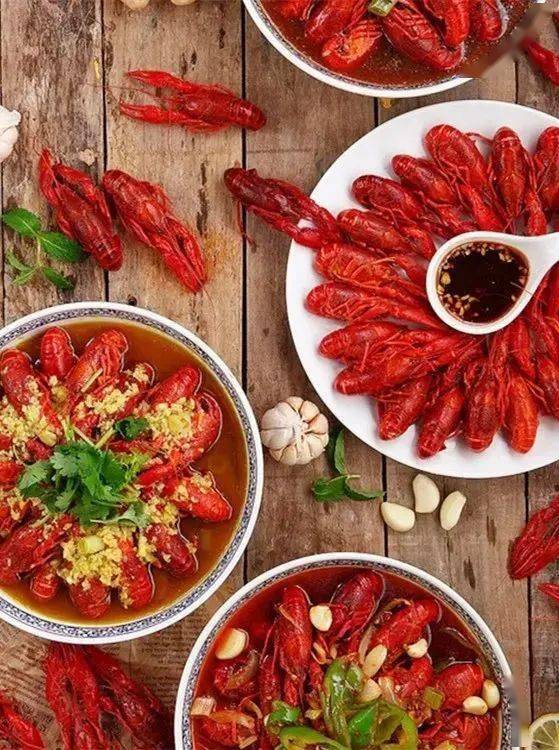 9元抢原价288元【小芙啤酒花园】套餐!5斤小龙虾 4份凉菜!