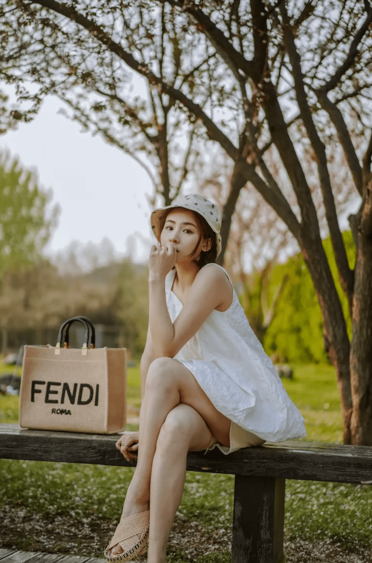 品牌|近期穿搭 | 专心游玩的夏日远行