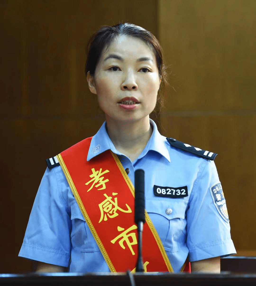 学英模铸警魂樊艳芳攻心有术立警为公