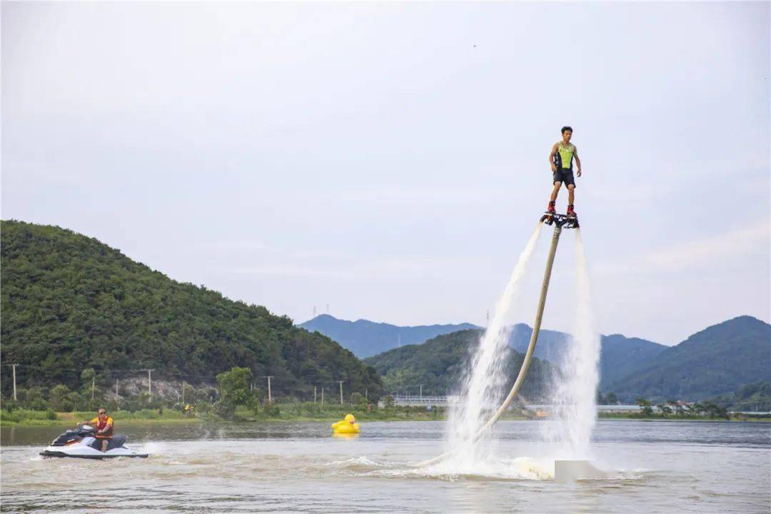 夏日炎炎,到定塘玩水去!水上飛人,香蕉衝浪,自助烤肉